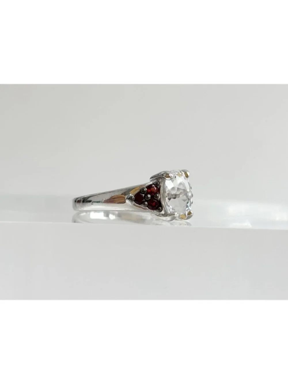 White Topaz & Mini Garnet Gemstone Sterling Silver 925 Vintage Ring - sz 8